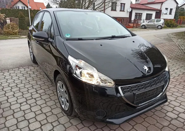 podkarpackie Peugeot 208 cena 25999 przebieg: 152000, rok produkcji 2014 z Rzeszów